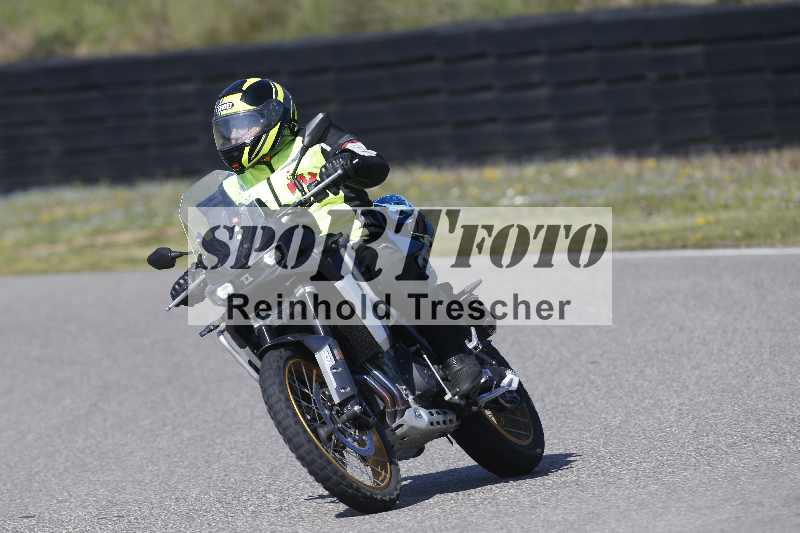 /01 02.04.2026 MAZ ADR/Gruppe gelb Gruppe gruen/Instruktoren